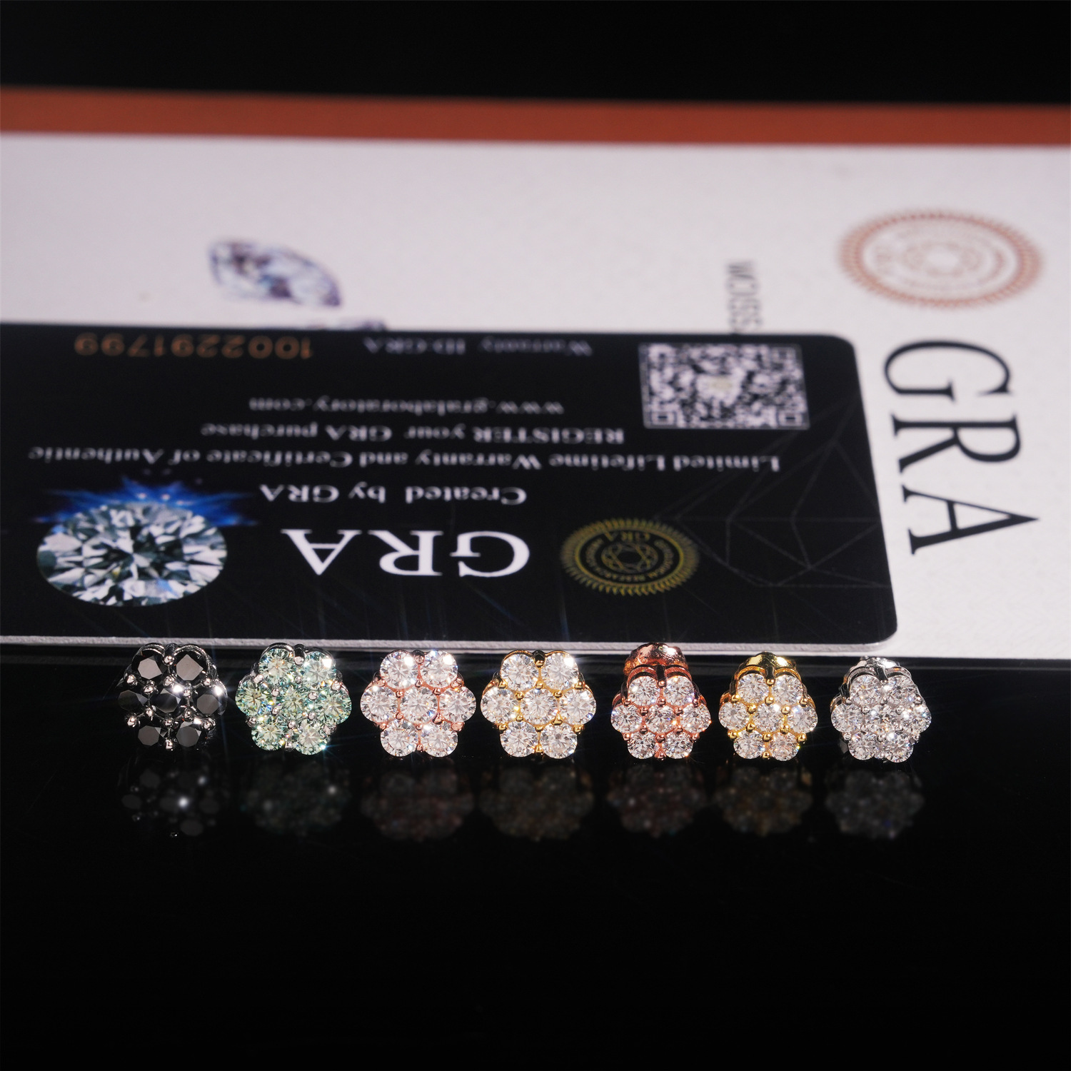 Cluster Stud Ear - أقراط فضة 925 متعددة الألوان بتصميم