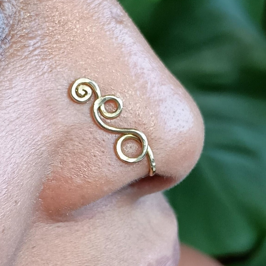حلقة أنف وسبتوم مزيفة بتصميم م - مراجعة Body Jewelry Septum وسعره