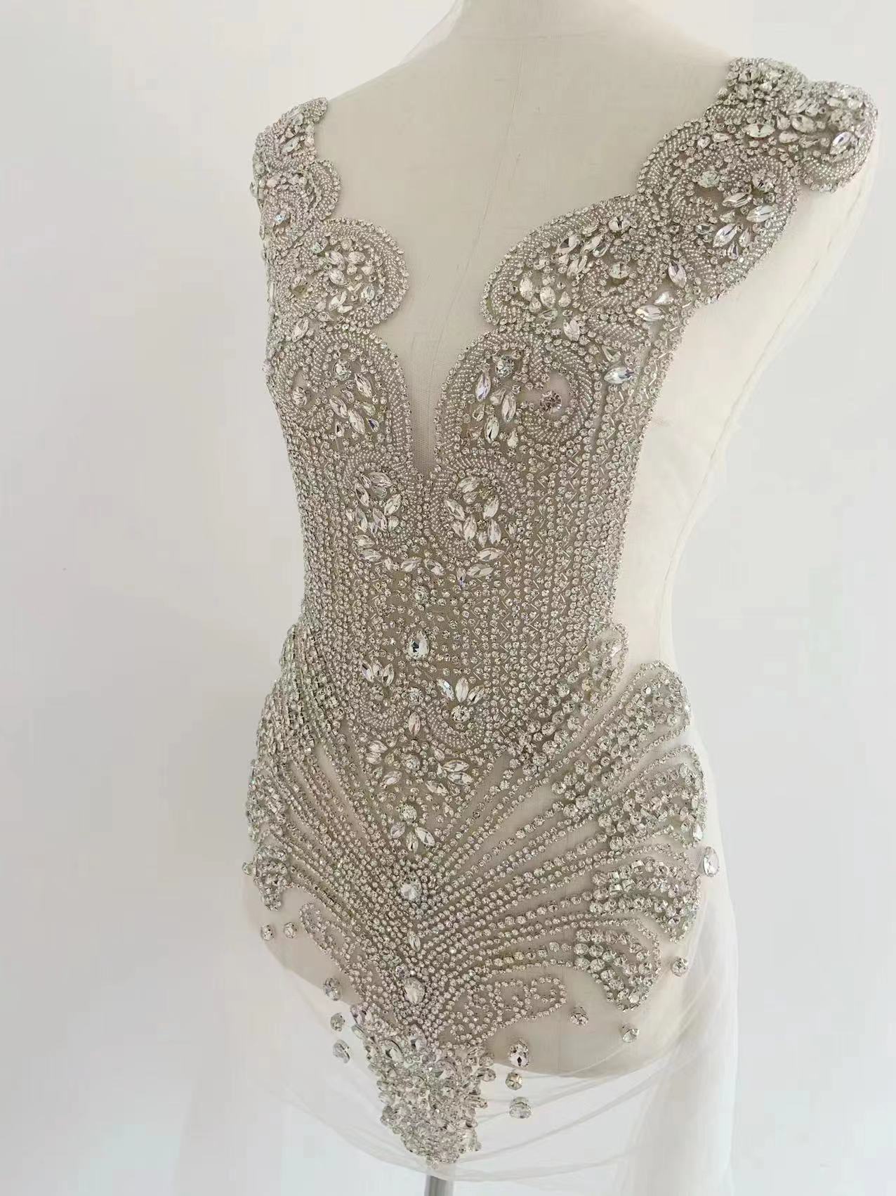زينة فضية فاخرة كبيرة بفتحة عن - مراجعة Body Jewelry High End وسعره