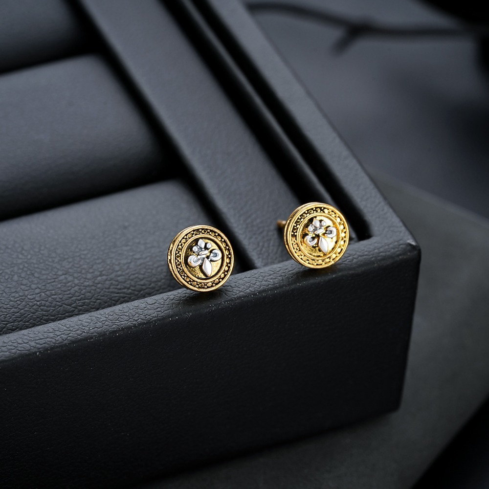 زوج واحد من الأقراط المصممة عل - مراجعة Body Jewelry High End وسعره