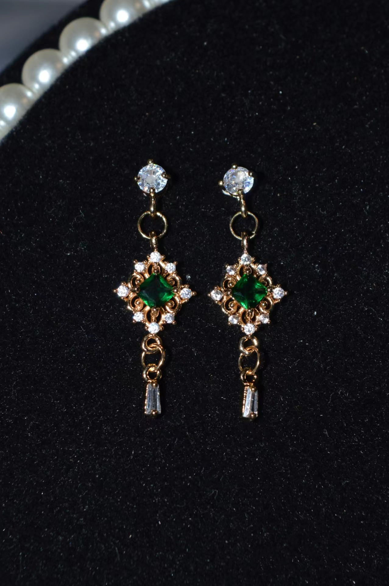 1/3 BJD دمية أقراط العم العالم - مراجعة Body Jewelry Universe وسعره