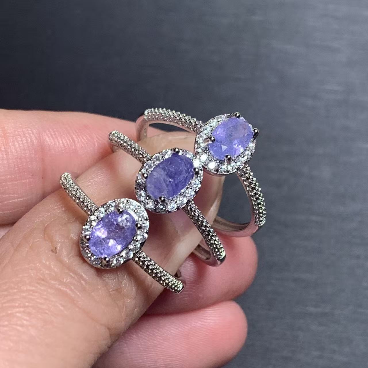 خاتم التانزانيت الطبيعي القابل - مراجعة Body Jewelry Wholesale وسعره