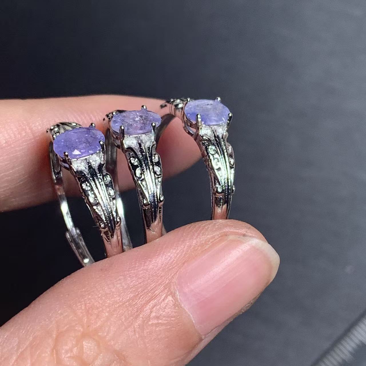 خاتم التانزانيت الطبيعي القابل - مراجعة Body Jewelry Wholesale وسعره