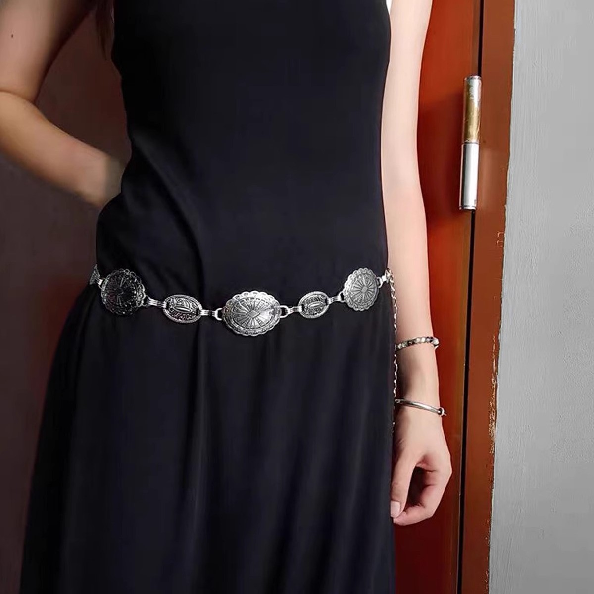 سلسلة خصر معدنية للسيدات بتصمي - مراجعة Body Jewelry High End وسعره
