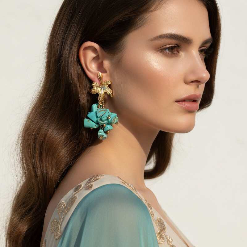 أقراط متدلية كبيرة مطلية بالذه - مراجعة Cluster Stud Ear وسعره