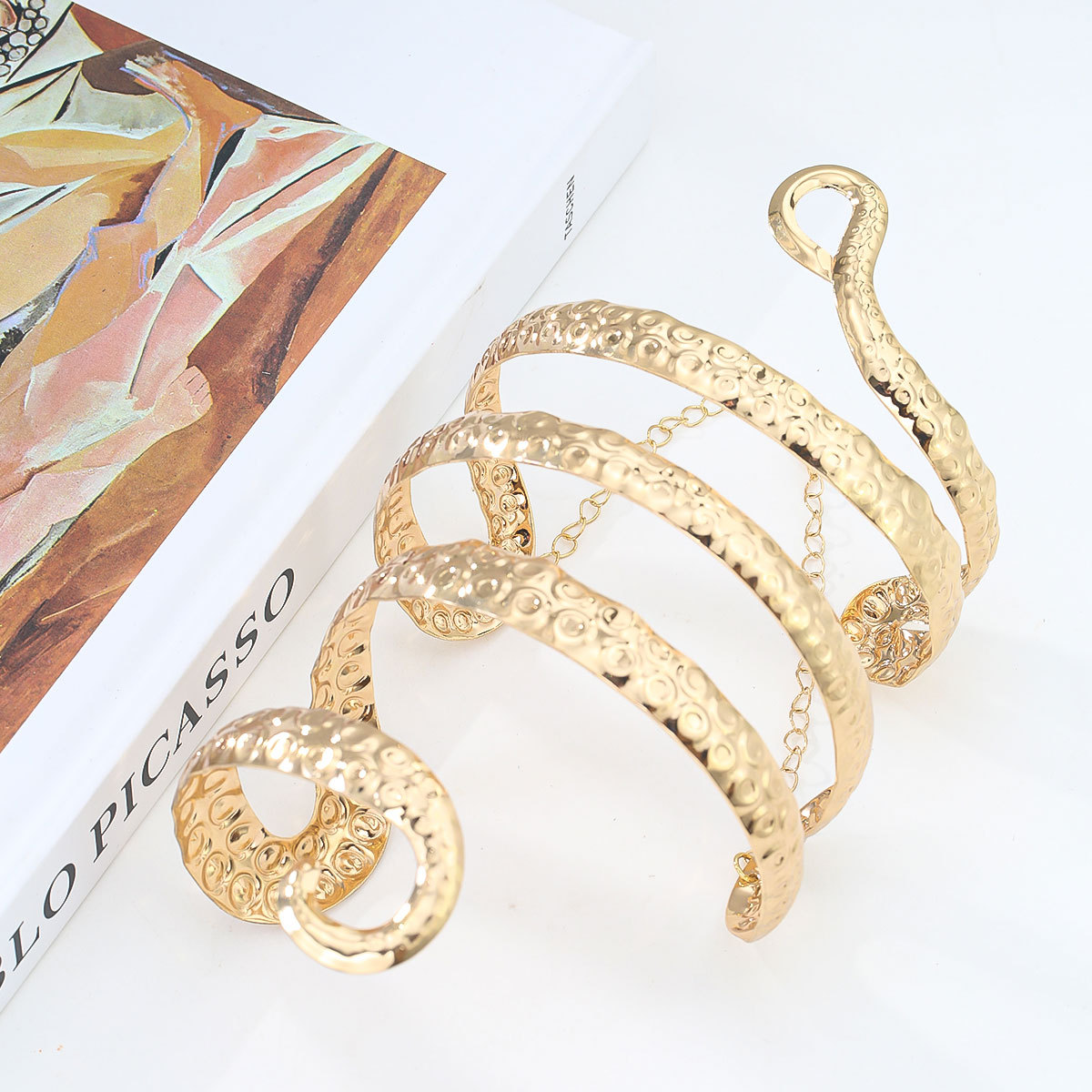 صفعة ذراع الأفعى المصنوعة من س - مراجعة Body Jewelry High End وسعره